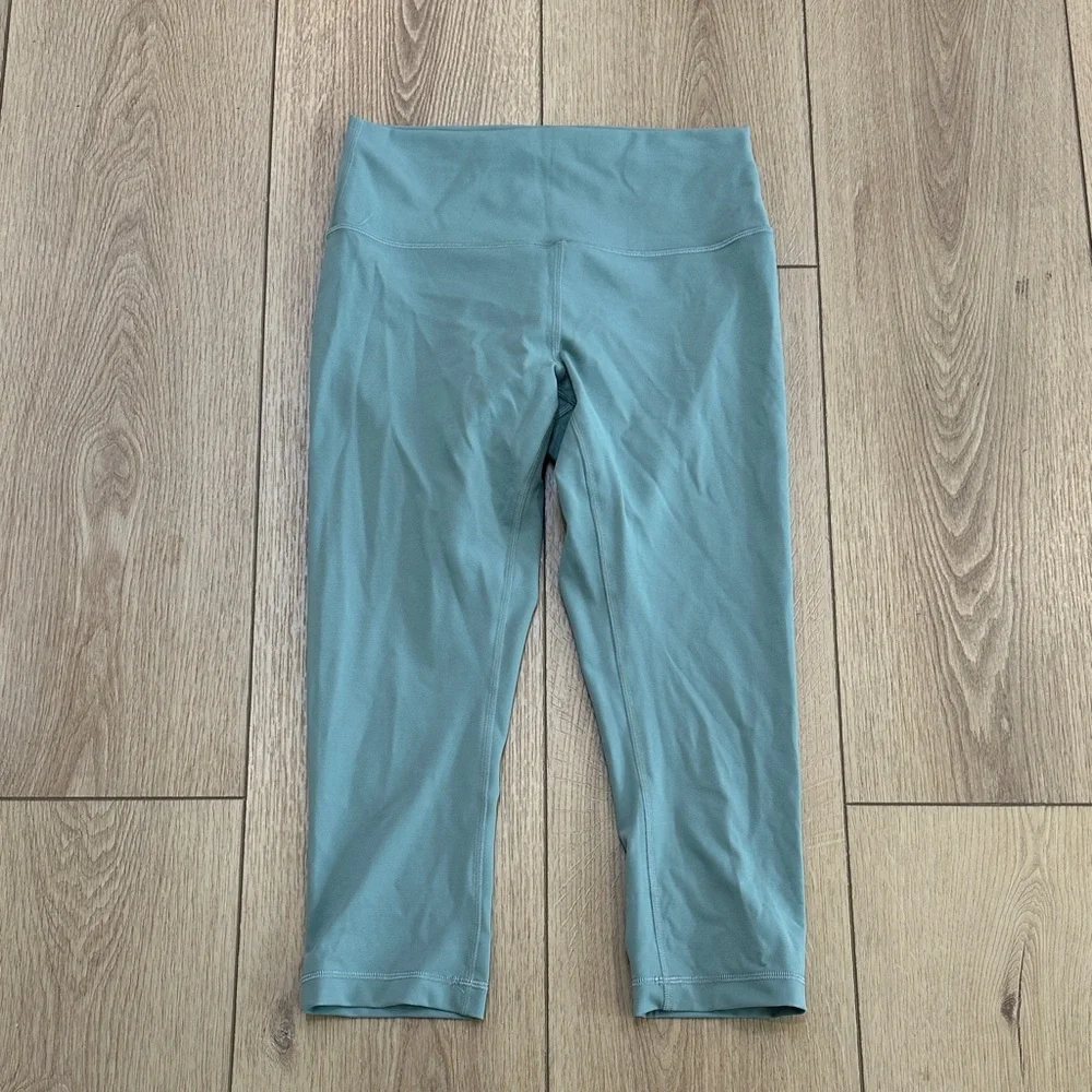 #507 LULULEMON ATHLETICA Wunder Train Cropped 21” Leggings in Dusty Teal